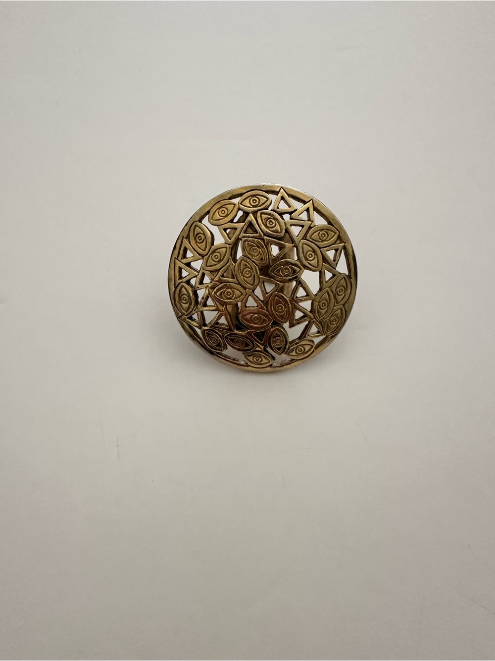 Low Luv Gold-Tone Filigree Round Statement Ring - Picture 1 of 4